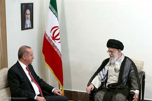 Líder supremo de Irán denuncia plan estadounidense para el Kurdistán iraquí