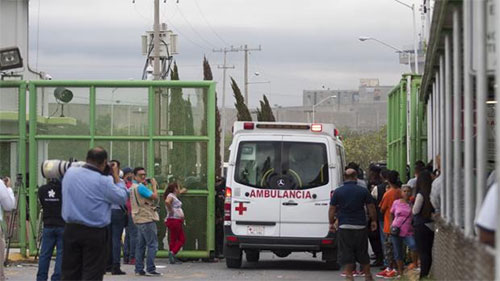 Mueren trece presos en un motín en una cárcel de México