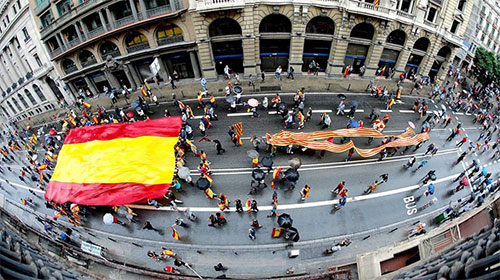 Paro cívico en protesta contra la actuación policial durante el referéndum