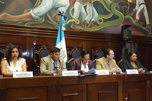 El presidente de Guatemala será investigado por presunta financiación ilegal