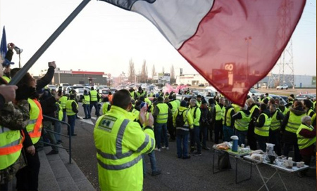 Francia: Una manifestante muere atropellada durante protesta de ‘chalecos amarillos’