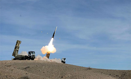 Irán realiza ejercicios militares a gran escala