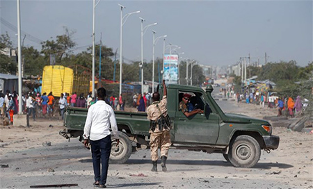 Más de ocho muertos en un atentado con coche bomba en Mogadiscio