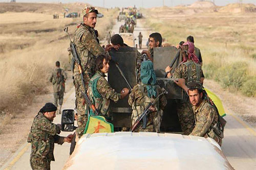 Fuerzas kurdas se retiran de localidad siria de Manbij