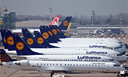 Huelga de pilotos costará a la compañía decenas de millones de euros