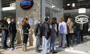La tasa de paro en Grecia baja cinco d&eacute;cimas en febrero