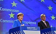 Merkel y Juncker consideran &ldquo;prematuro&rdquo; hablar de un tercer rescate para Grecia