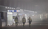 Un incendio obliga a cerrar el aeropuerto de Roma-Fiumicino