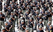Perú anuncia la militarización de Arequipa tras las protestas antimineras 