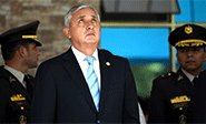 Dimite el presidente de Guatemala, acusado de corrupción