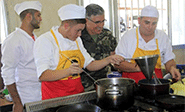 Cascos azules españoles convertidos en &rsquo;masterchef&rsquo; en Líbano