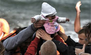 Mueren 4 refugiados tras el hundimiento de una barca frente a una isla griega