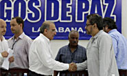 Gobierno colombiano y las FARC oficializan acuerdo sobre v&iacute;ctimas