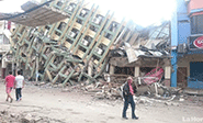 Contin&uacute;an las labores de rescate en Ecuador