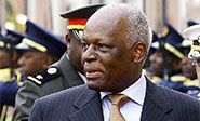 El presidente de Angola reelegido como l&iacute;der de MPLA