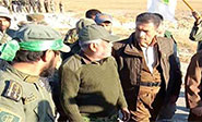 El primer ministro iraqu&iacute; visita el frente de batalla en Mosul