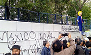 Levantan un muro ante la embajada de EEUU en M&eacute;xico