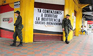 Diez polic&iacute;as heridos en violentos disturbios en una ciudad colombiana