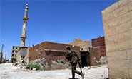 Milicias kurdas afirman que controlan la v&iacute;a estrat&eacute;gica en el centro de Raqqa