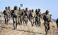 Ej&eacute;rcito pakistan&iacute; avanza en basti&oacute;n de radicales en zonas tribales