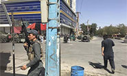 Ataque suicida y asalto armado contra una mezquita chi&iacute; en Kabul