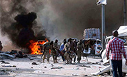 M&aacute;s de diez muertos por la explosi&oacute;n de dos coches bomba en Mogadiscio