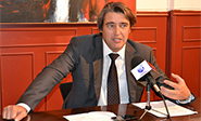 Chile: Apu&ntilde;alan a un senador a cuatro d&iacute;as de las elecciones 