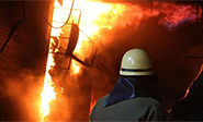 M&aacute;s de 15 muertos por un incendio en un edificio comercial de la India 