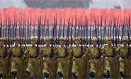 Corea del Norte celebra el aniversario de su ej&eacute;rcito con un desfile militar