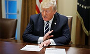 Trump intenta calmar la tormenta pol&iacute;tica tras la cumbre con Putin