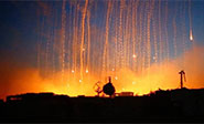Aviones estadounidenses incendian Deir Ezzor con bombas de f&oacute;sforo