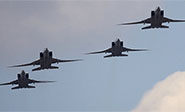 Aviones rusos y sirios bombardean posiciones de los terroristas en Idlib