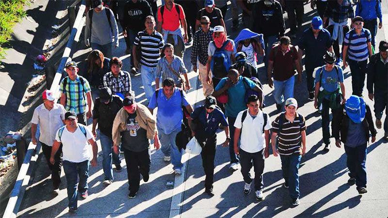 Quinta caravana de emigrantes salvadore&ntilde;os inicia su &ldquo;caminada&rdquo; rumbo a EEUU