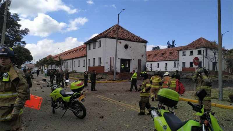 M&aacute;s de ocho muertos por explosi&oacute;n de un veh&iacute;culo en Bogot&aacute;