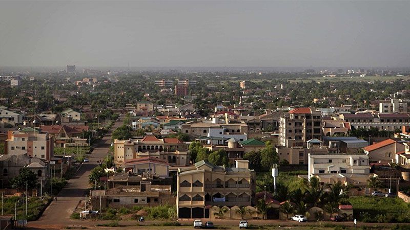 El presidente de Burkina Faso acepta la dimisi&oacute;n por sorpresa del primer ministro y el resto de su Gobierno