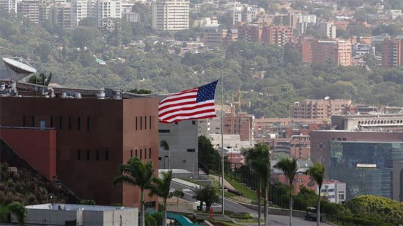 Estados Unidos ordena a su personal diplom&aacute;tico no esencial salir de Venezuela