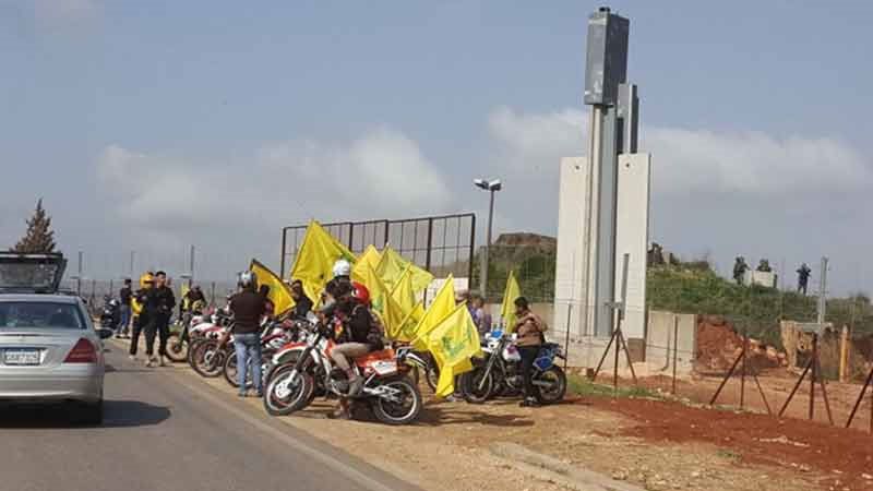 Motoristas libaneses desaf&iacute;an al enemigo israel&iacute; en una peculiar marcha