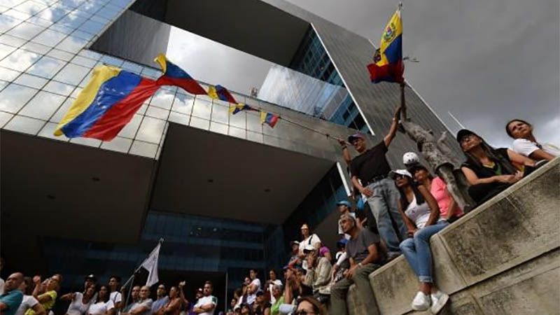 Gobierno venezolano anuncia restituci&oacute;n total del servicio de energ&iacute;a el&eacute;ctrica