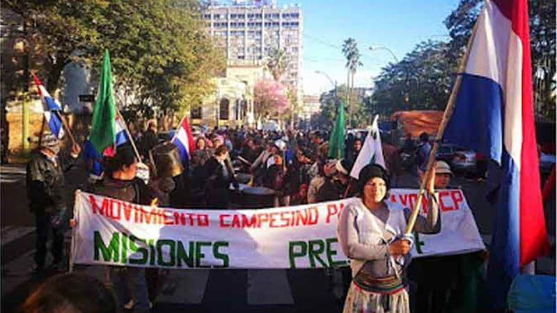 Campesinos paraguayos en marcha por reivindicaciones sociales