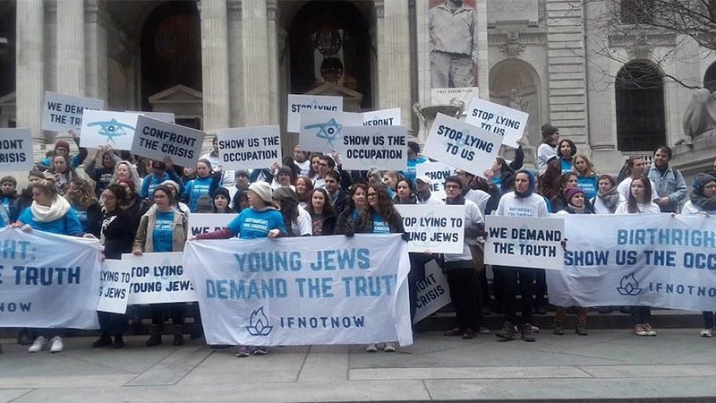 La Polic&iacute;a de EEUU detiene a 15 j&oacute;venes jud&iacute;os por denunciar la ocupaci&oacute;n israel&iacute;