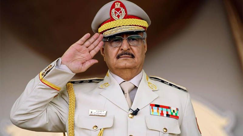 Presidente franc&eacute;s recibi&oacute; al mariscal libio Jalifa Hafter