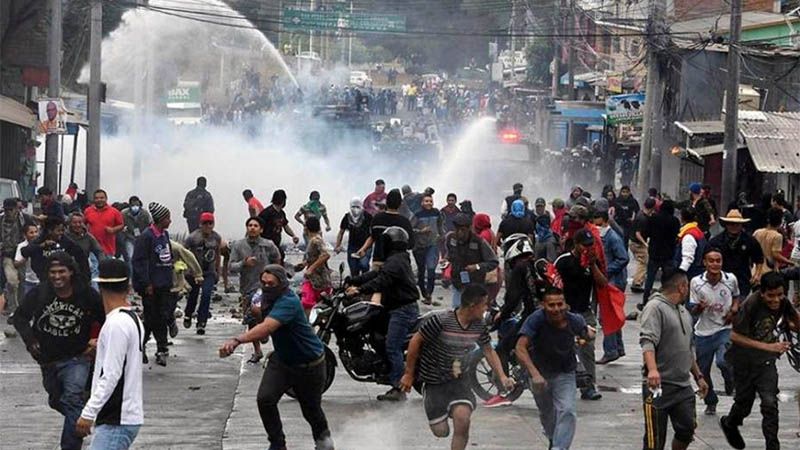 Al menos dos muertos y 20 heridos durante las manifestaciones de Honduras