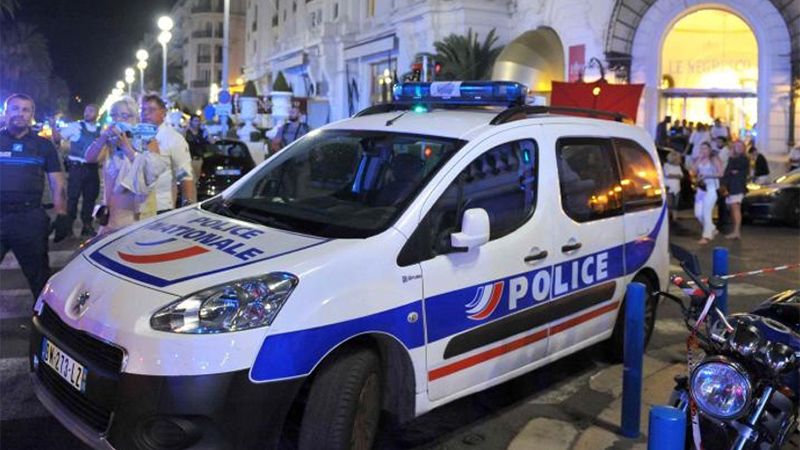 M&aacute;s de dos heridos por un tiroteo ante una mezquita en Francia