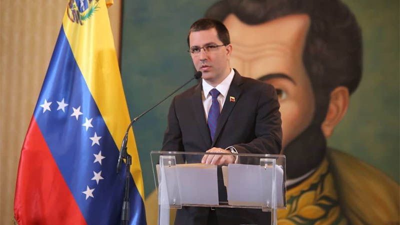 Ni &ldquo;mil Trumps&rdquo; lograr&aacute;n que Maduro se levante de la mesa de di&aacute;logo