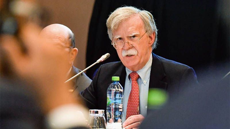Bolton busca un cambio de r&eacute;gimen en Gran Breta&ntilde;a