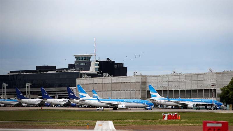 Suspendan huelga de pilotos en Argentina