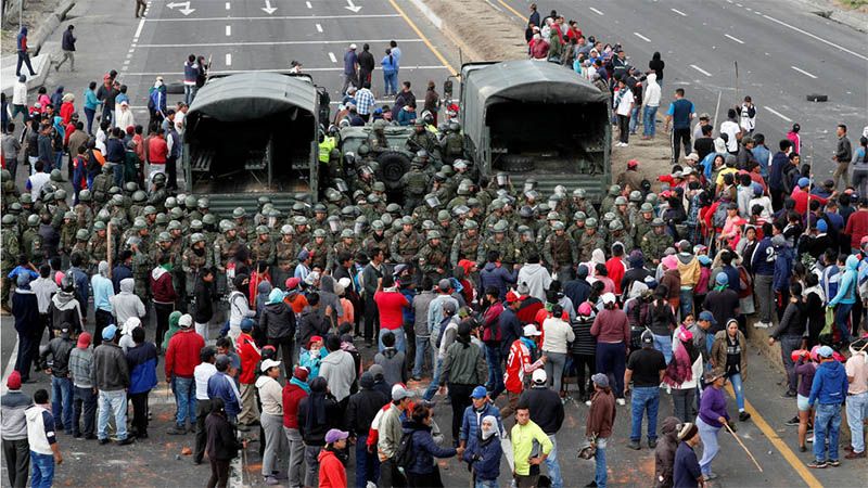 Ecuador: retenci&oacute;n de militares por parte de ind&iacute;genas