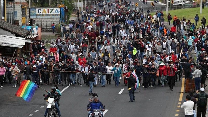 Decretan toque de queda nocturno en Ecuador