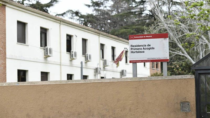 Desactivan un artefacto explosivo lanzado contra un centro de menores inmigrantes en Madrid