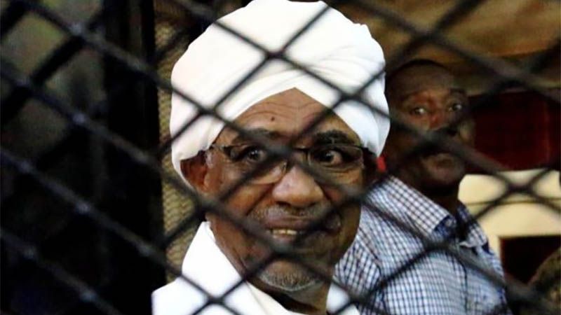 Condenan al expresidente sudan&eacute;s Omar Bashir a dos a&ntilde;os de prisi&oacute;n por corrupci&oacute;n